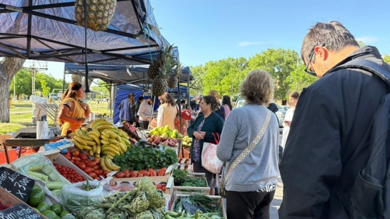 La Feria Franca recibe a la Escuela Martín Güemes de La Llave con su variedad de productos artesanales