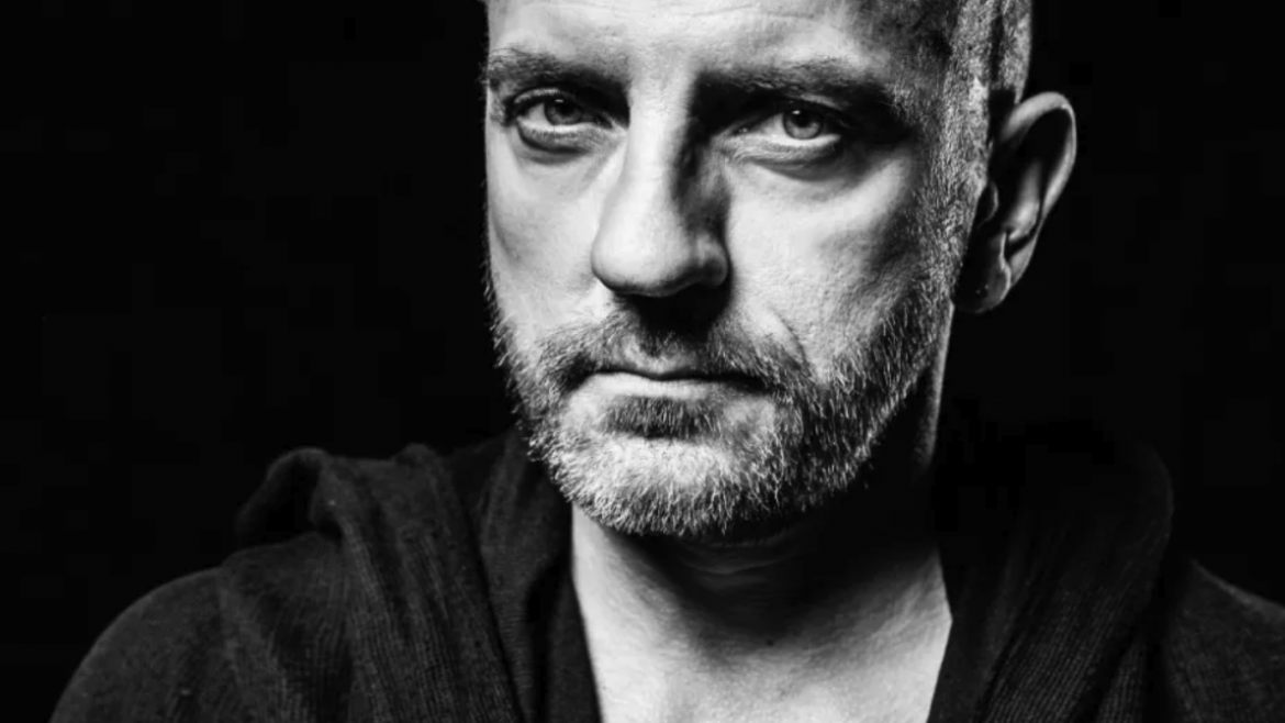 La leyenda del techno Sven Väth llega a Villa Elina: un encuentro épico entre patrimonio y electrónica