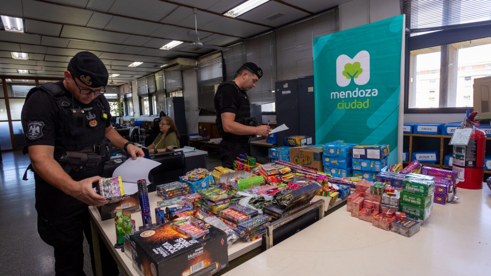 La Ciudad de Mendoza refuerza los controles contra la pirotecnia y ya decomisó más de 4.500 unidades