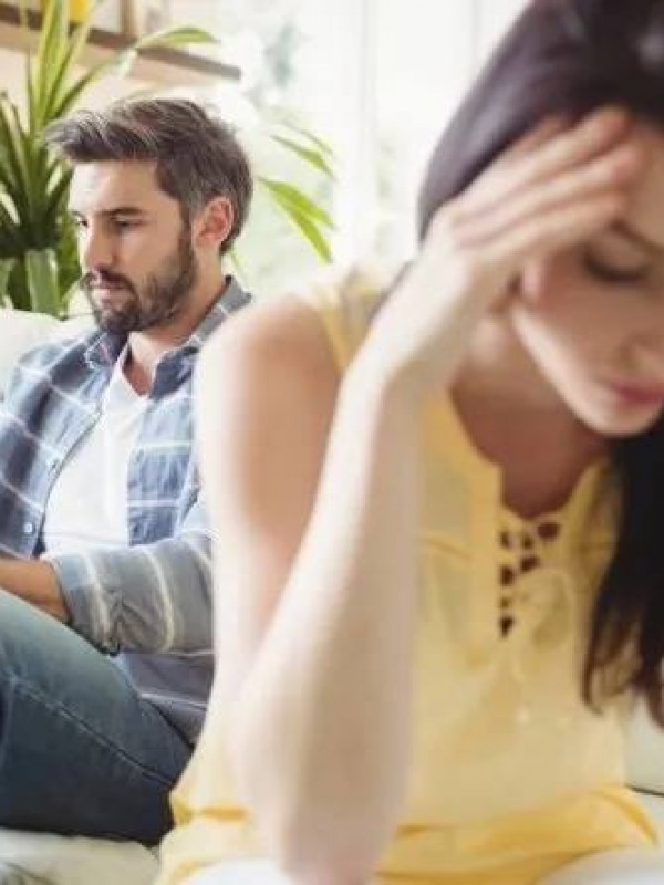 Los vínculos en tiempos líquidos: cómo las redes sociales reconfiguran el amor y las rupturas