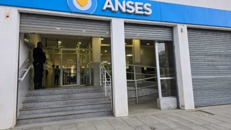 ANSES confirmó la fecha límite para presentar la Libreta AUH y cobrar el 20% retenido