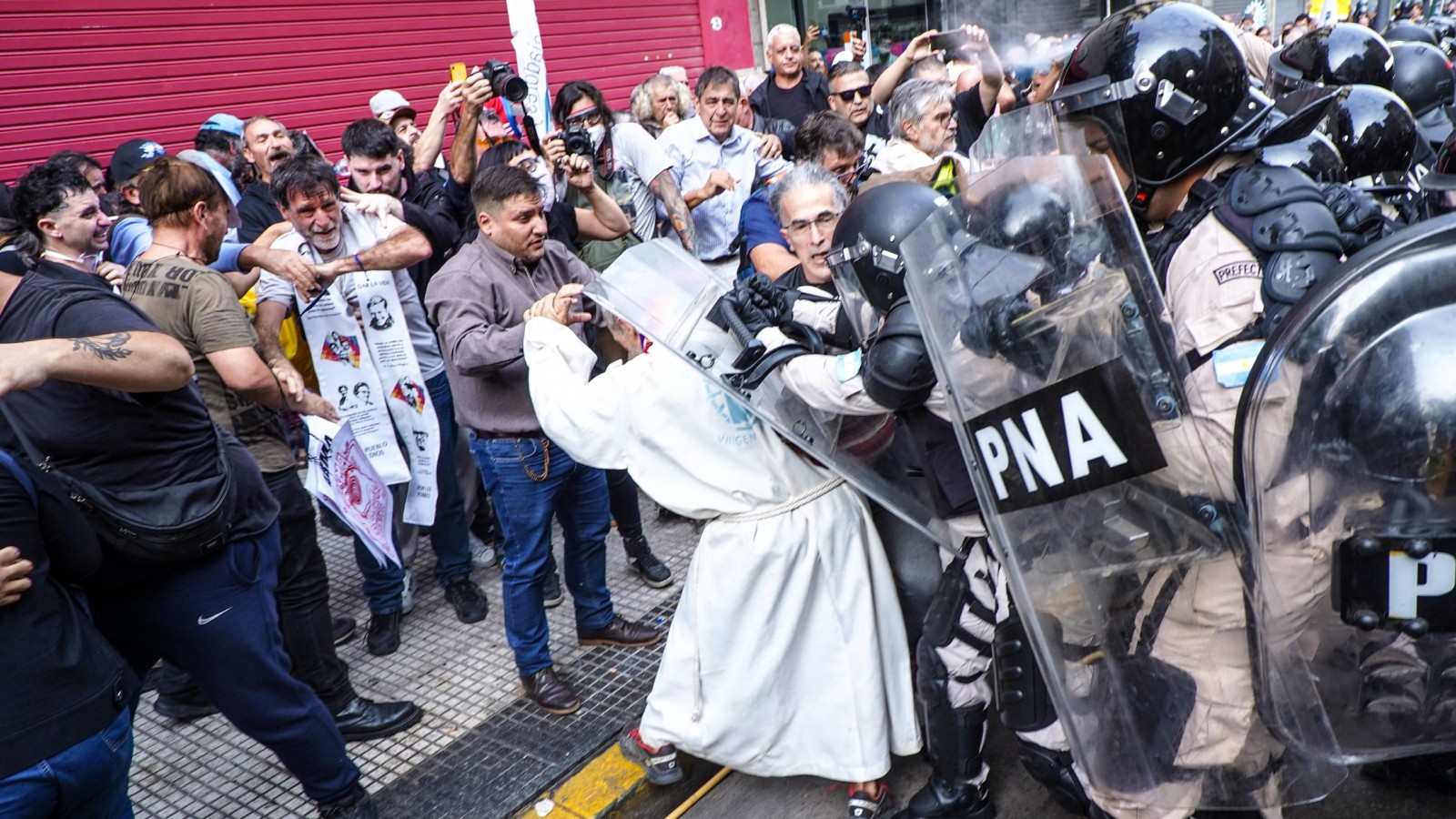 La Justicia declaró nulo el protocolo antipiquetes de la ex ministra Patricia Bullrich