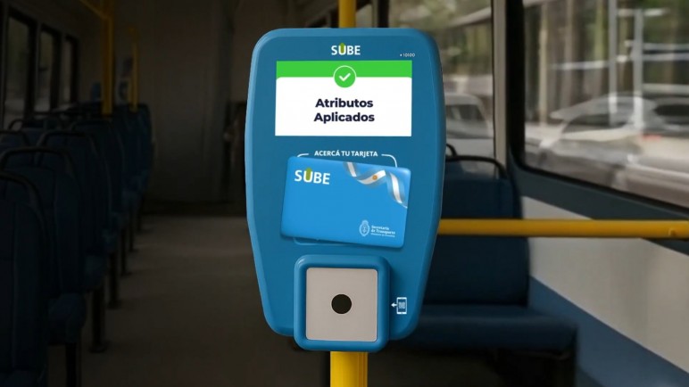 El gobierno recuerda que deben renovar los beneficios de su tarjeta SUBE física