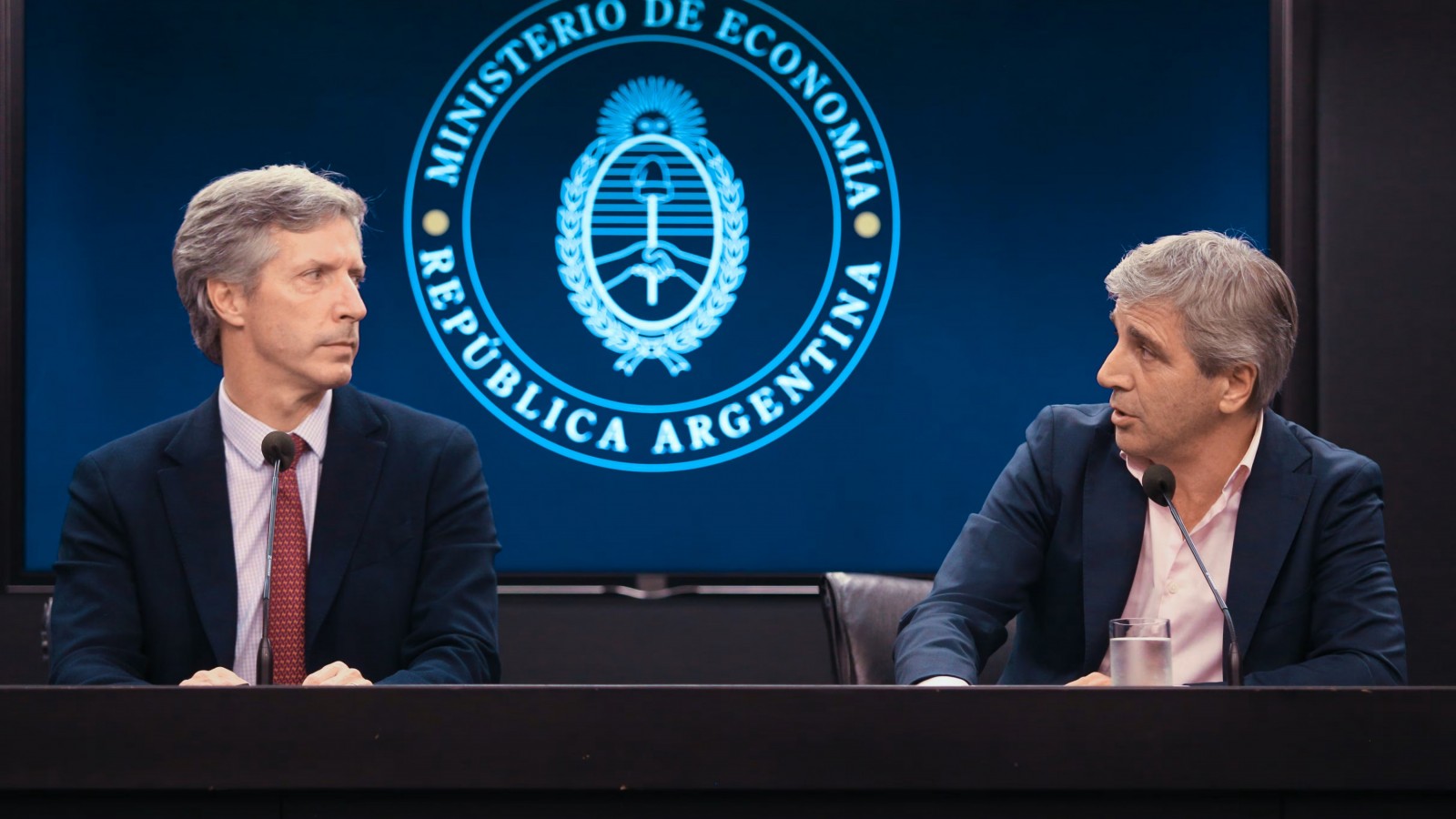 El gobierno de Milei cerró un préstamo por US$ 3.000 millones para evitar el default