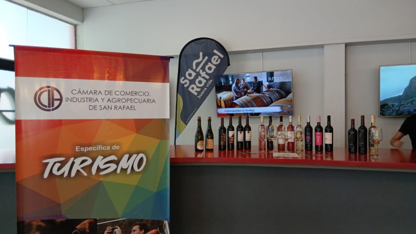 Degustaciones gratuitas de vino para vivir la experiencia del enoturismo en San Rafael