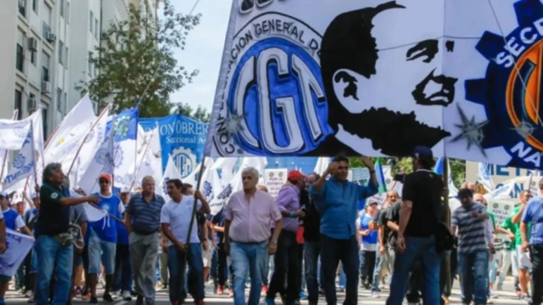 La CGT pide una medida de fuerza por tierra, agua y aire contra la reforma laboral