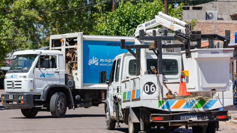 Maipú refuerza los operativos de limpieza integral en todos los barrios