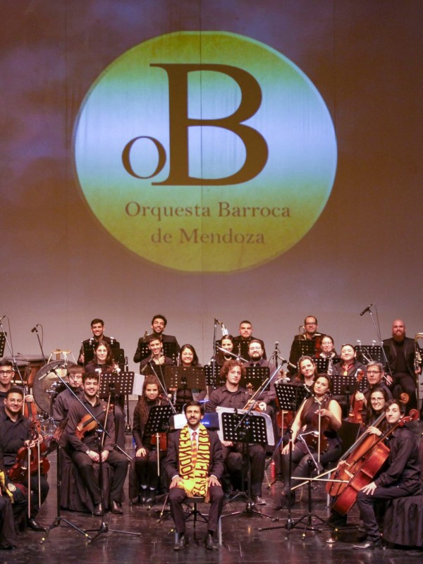 La Orquesta Barroca de Mendoza presenta "Boleros Sinfónicos" en el Teatro Independencia