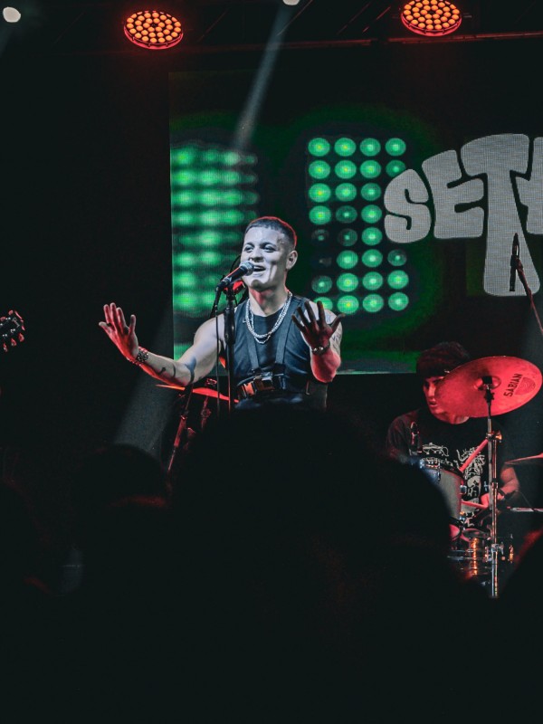 Setas vuelve a los escenarios con una agenda recargada y nuevos desafíos en 2026