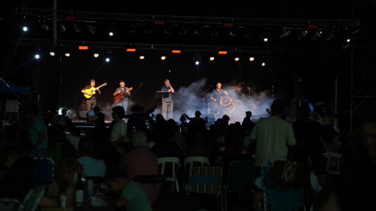 Junín celebró la XXII edición del Festival Entre Viñas y Canto en Medrano