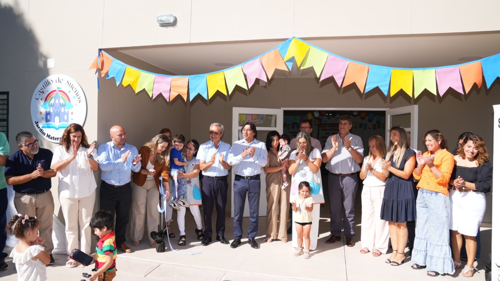 Junín inauguró el Jardín Maternal N° 423 "Castillo de Sueños" en El Martillo