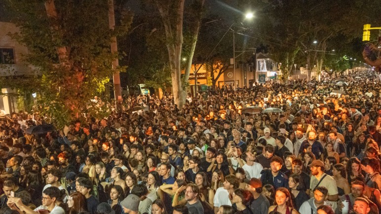 Más de 70 mil personas vibraron en la fiesta de la Arístides con Conociendo Rusia y Ezequiel Arias