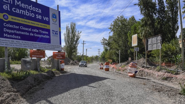 Guaymallén declara la emergencia ambiental y sanitaria por derrame cloacal de AYSAM