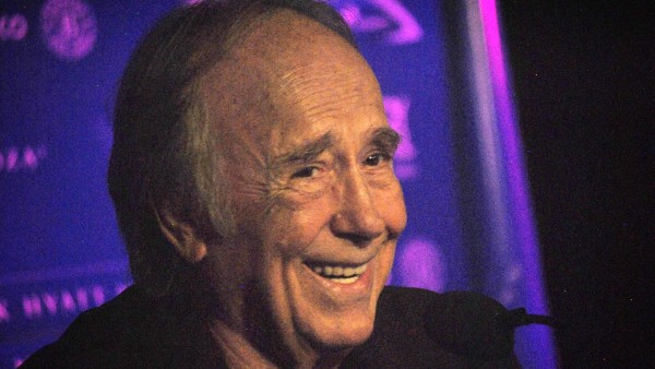 Serrat en Mendoza: situación política argentina, reforma laboral y reflexiones sobre el avance de la ultraderecha