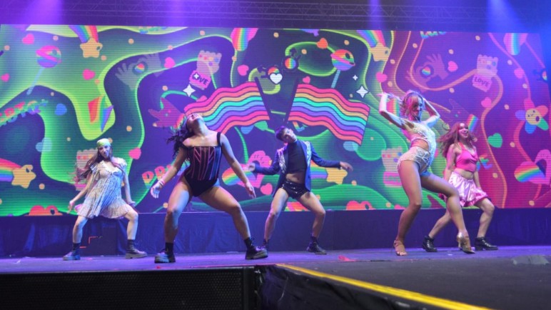 Vendimia para Todxs celebró sus 30 años con una multitudinaria fiesta y coronó a sus nuevos Reyes