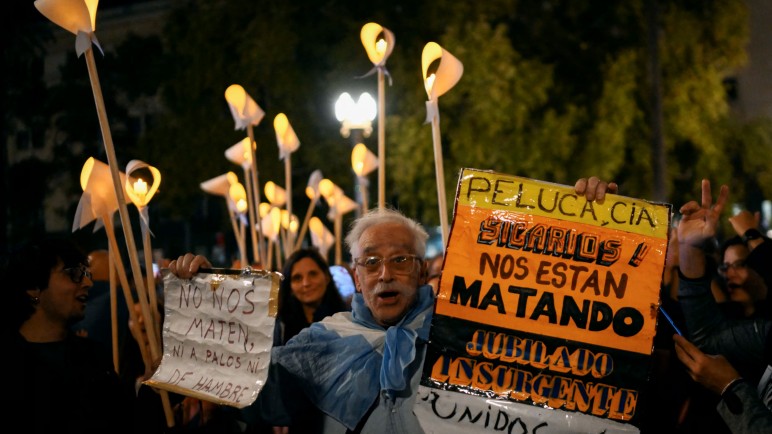 El gobierno de Milei sigue congelando el bono de 70 mil para jubilados