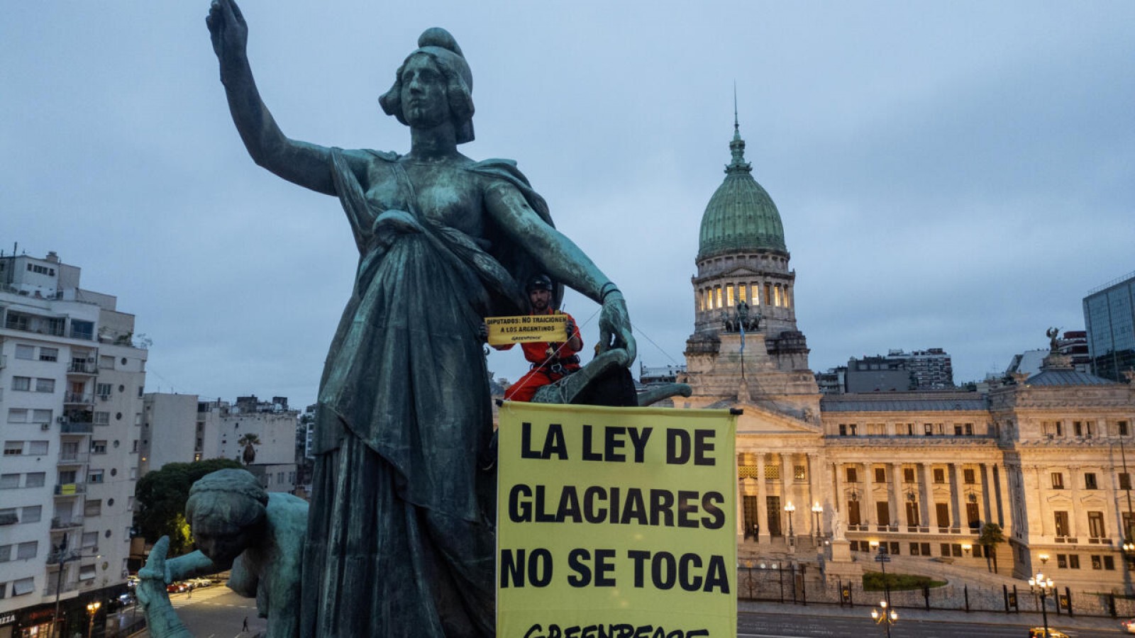 Con apoyo de diputados de Mendoza, el gobierno de Milei logró la reforma de la Ley de Glaciares