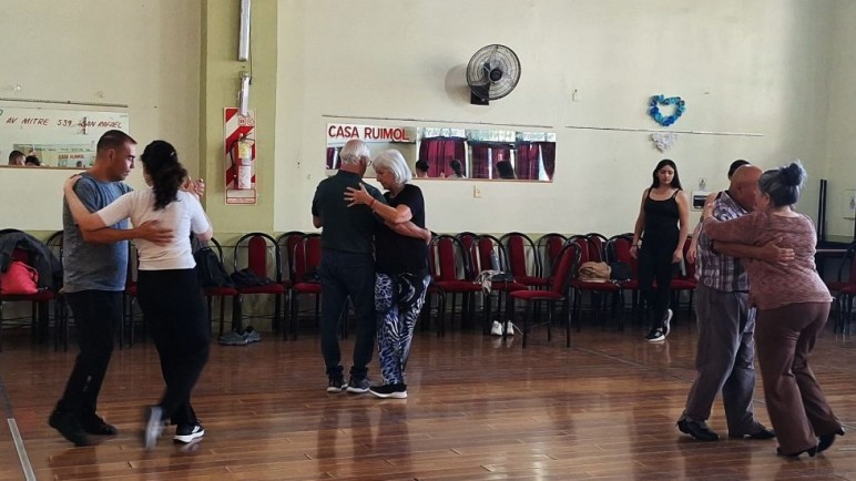 San Rafael: comenzaron las clases de tango en las academias municipales
