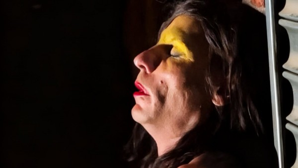 Gonzalo Valenzuela llega a Mendoza con "El Performer", un unipersonal de alto impacto