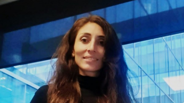 Constanza Sanhueza: "Es imprescindible analizar el impacto de la IA en la democracia"