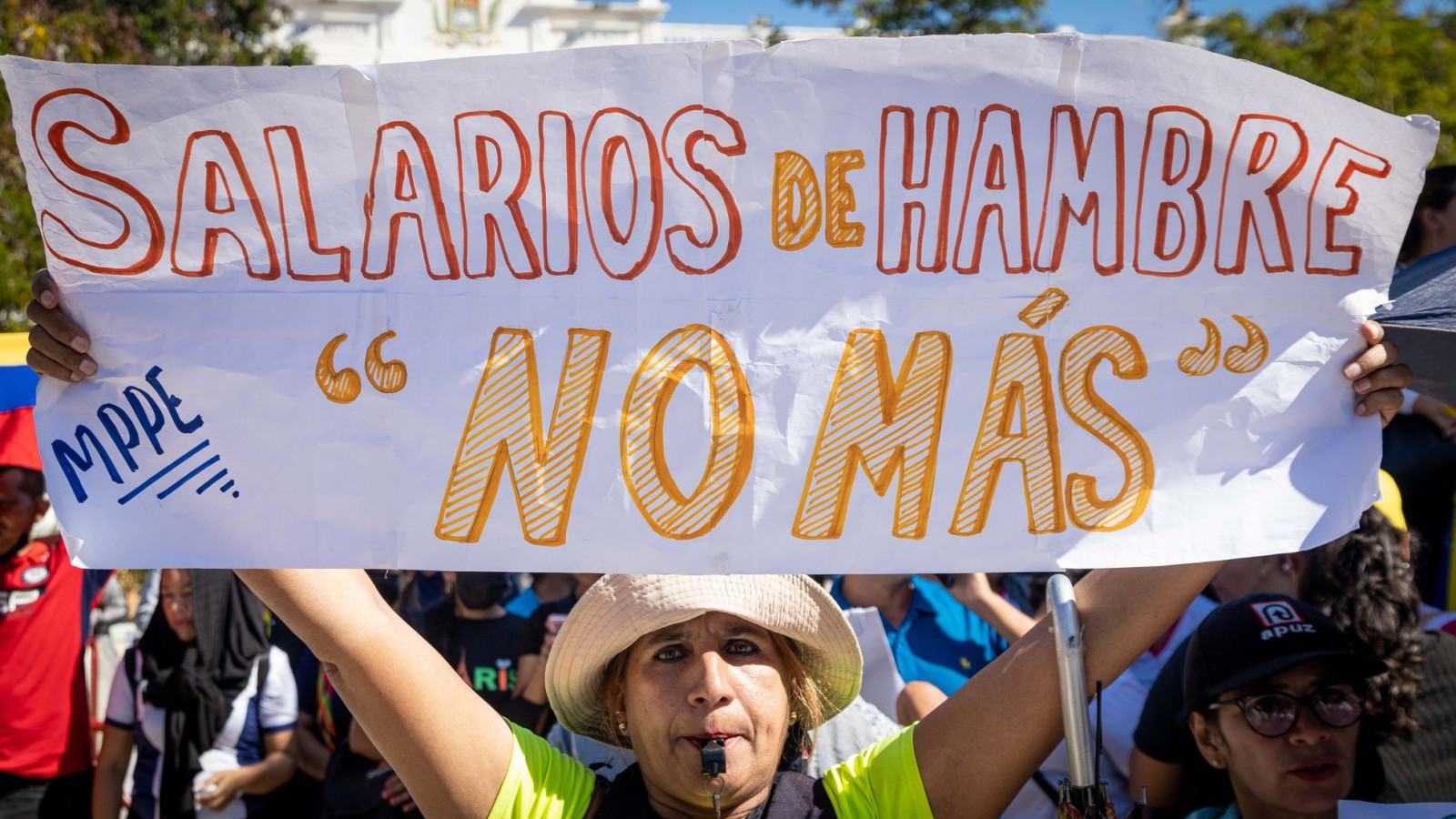 Salarios: 7 de cada 10 trabajadores argentinos gastan su sueldo en menos de 14 días