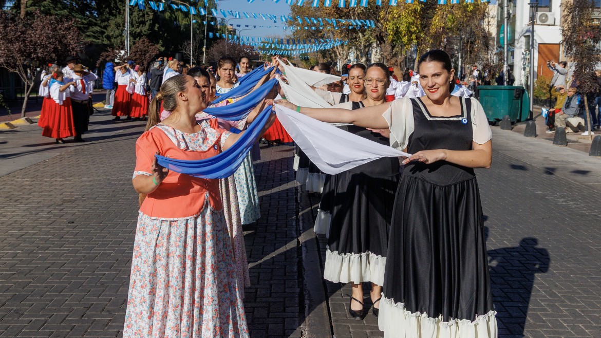 Maipú celebrará el 25 de Mayo con un Gran Pericón Nacional y más de 150 bailarines en escena