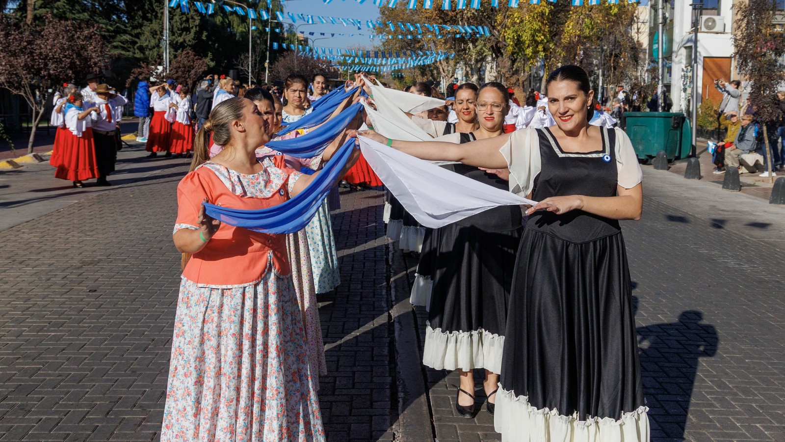 Maipú celebrará el 25 de Mayo con un Gran Pericón Nacional y más de 150 bailarines en escena