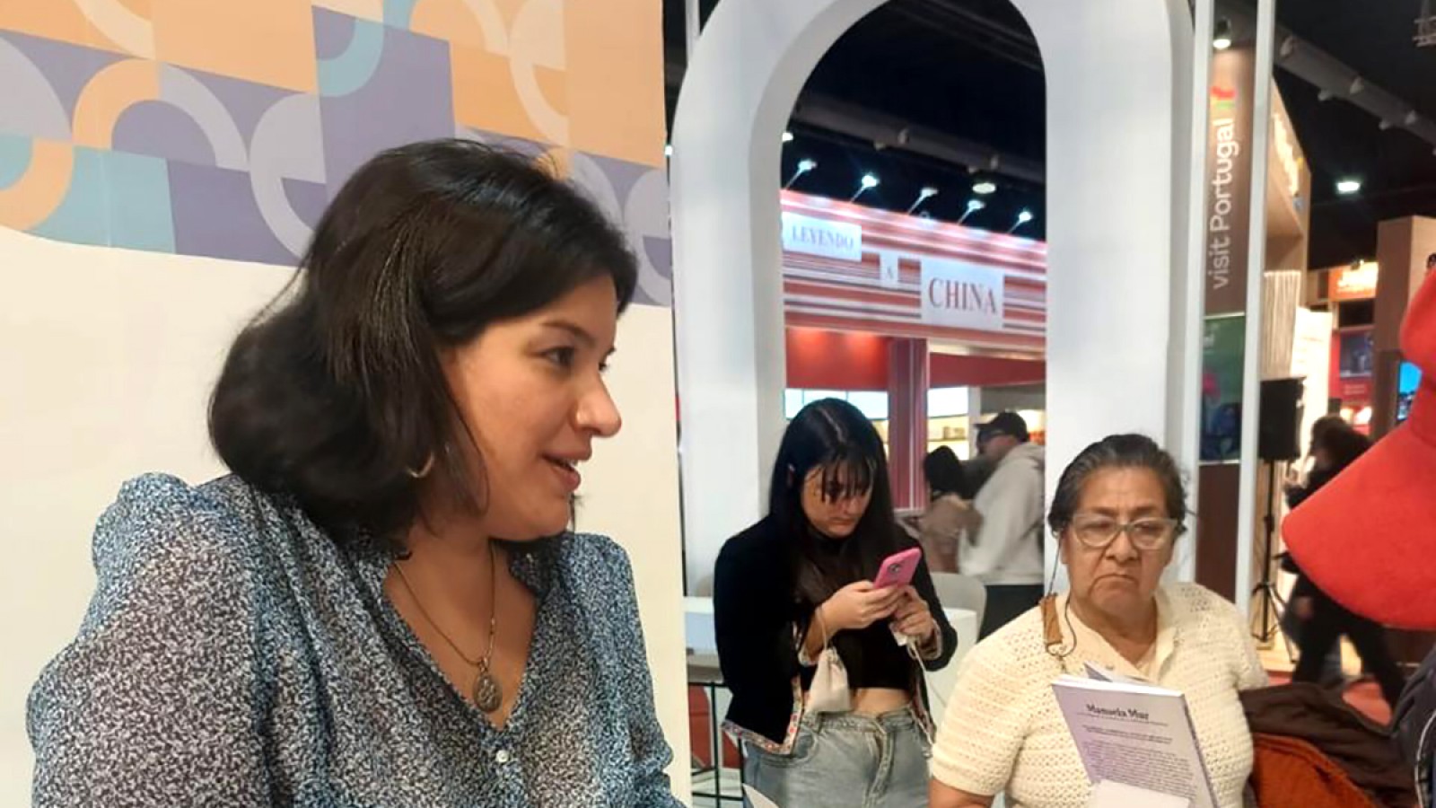 Lourdes Bidart conquistó la Feria del Libro de Buenos Aires con la fascinante historia de Manuela Mur