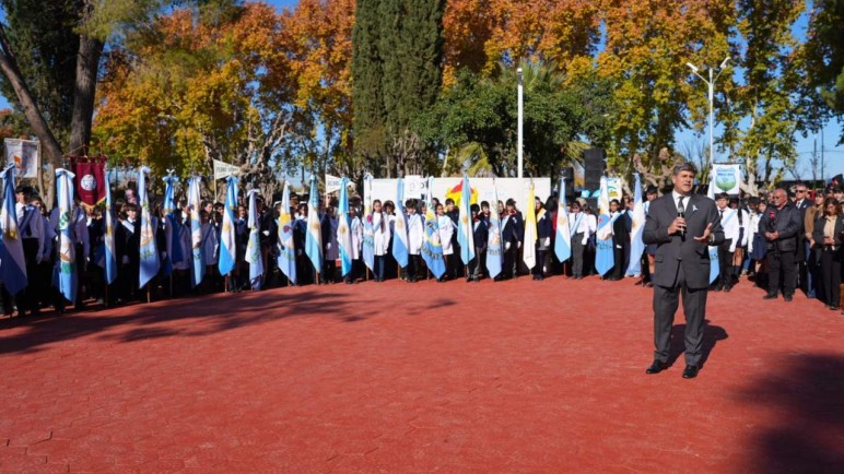 Junín celebró el 216° aniversario de la Revolución de Mayo con un emotivo acto en Philipps