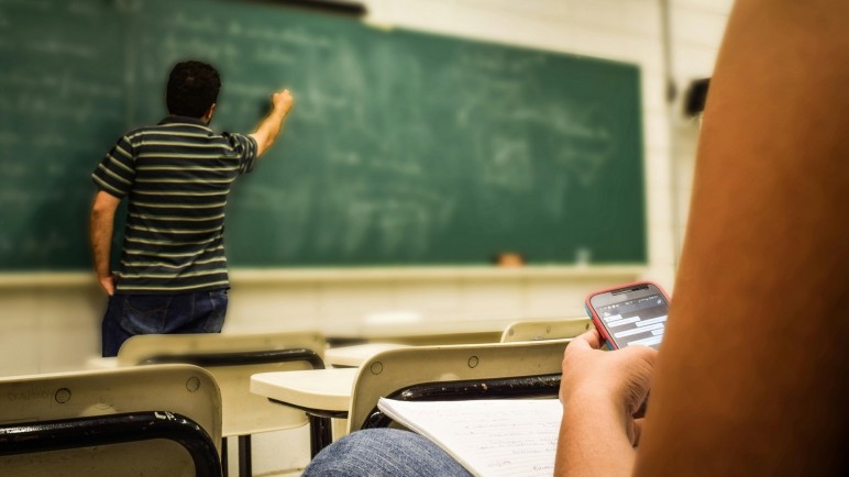La escuela, reflejo de una sociedad desmotivada social y económicamente