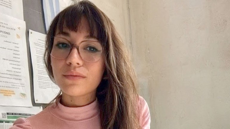 Nadia Flores: "El celular es la niñera de los pobres: entra en la vida de los chicos desde la primera infancia como el único recurso al alcance de las familias"