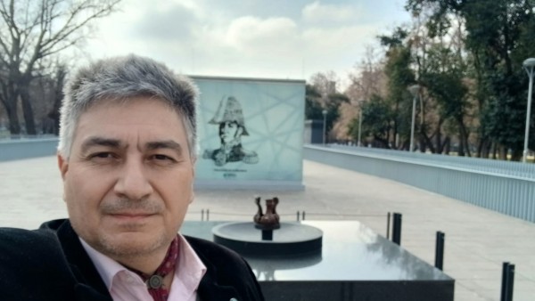 Juan Marcelo Calabria: "Si San Martín hubiera tenido redes sociales, sus peores haters habrían sido los mismos que él ayudó a liberar"