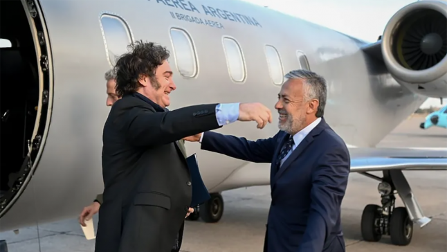 Encuesta en Mendoza: Milei y Cornejo registran rechazo cercano al 70%