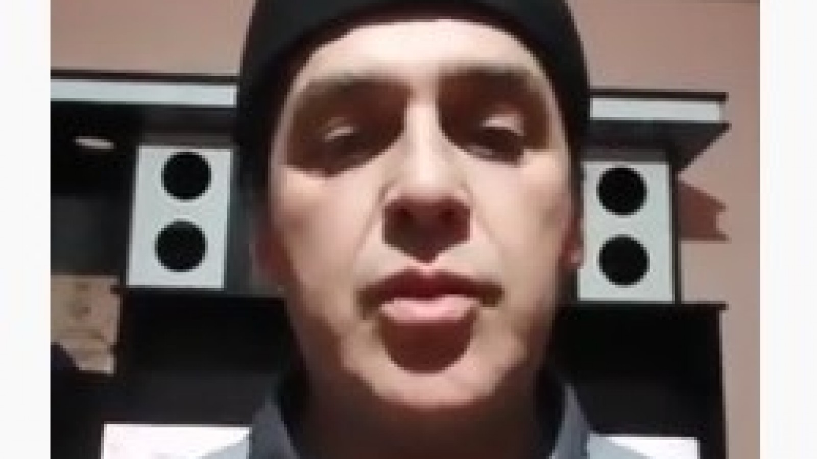 Marco Placencia desde Ecuador se sumó por amor al ARTE