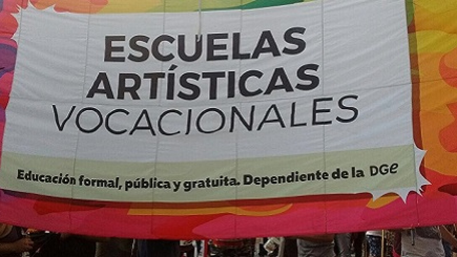 Estudiantes de escuelas artísticas rechazan la Ley de Educación