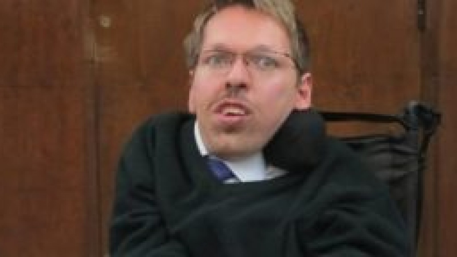 Cuestionan anuncio sobre apertura de centros terapéuticos