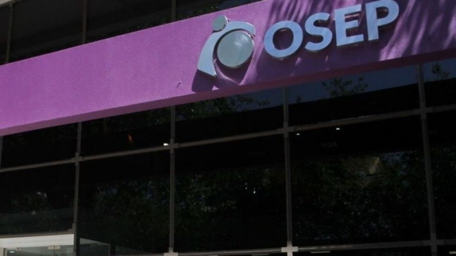 OSEP: Menor de edad necesita con URGENCIA un IMPLANTE CLOCLEAR