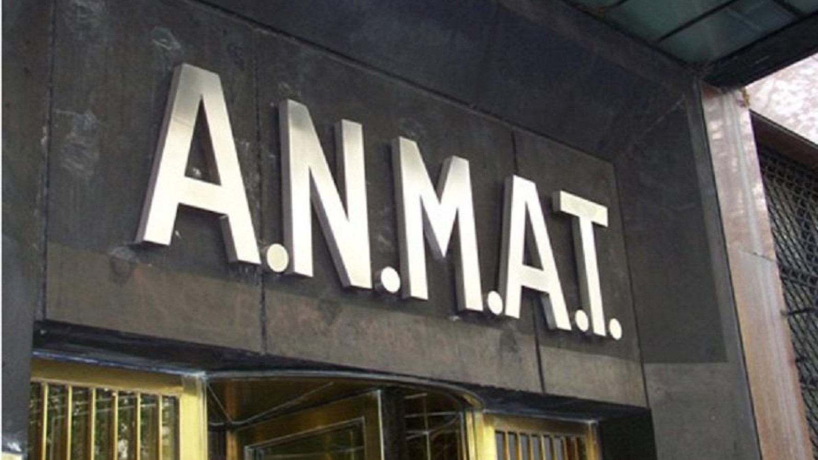 La ANMAT aprueba por primera vez un tratamiento a base de cannabis