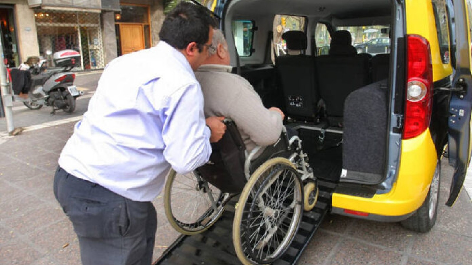 Insisten en el pedido de Taxis accesibles para personas con discapacidad en Mendoza- LSA