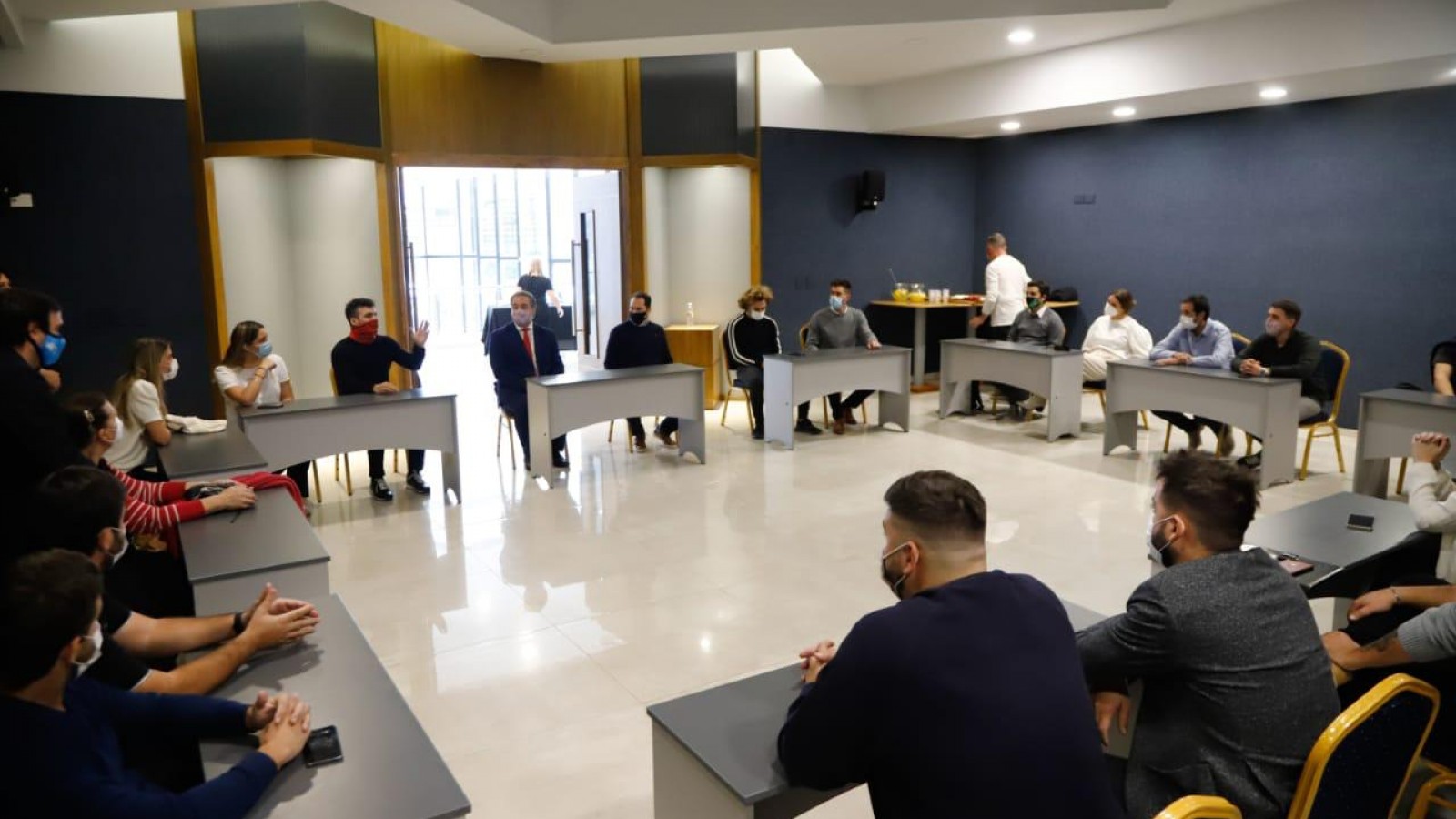 Matías Stevanato se reunió con representantes de la UIA jovenes