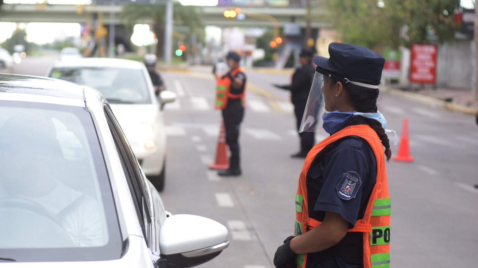 <p>Mendoza 02-04-2020 El ministro de Seguridad, Raúl Levrino, el Director General de Policías, Roberto Munives entregaron los Protectores Faciales a Policías? <a class="continue" href="https://portada.com.ar/nuevas-medidas-para-mendoza/ministerio-de-seg