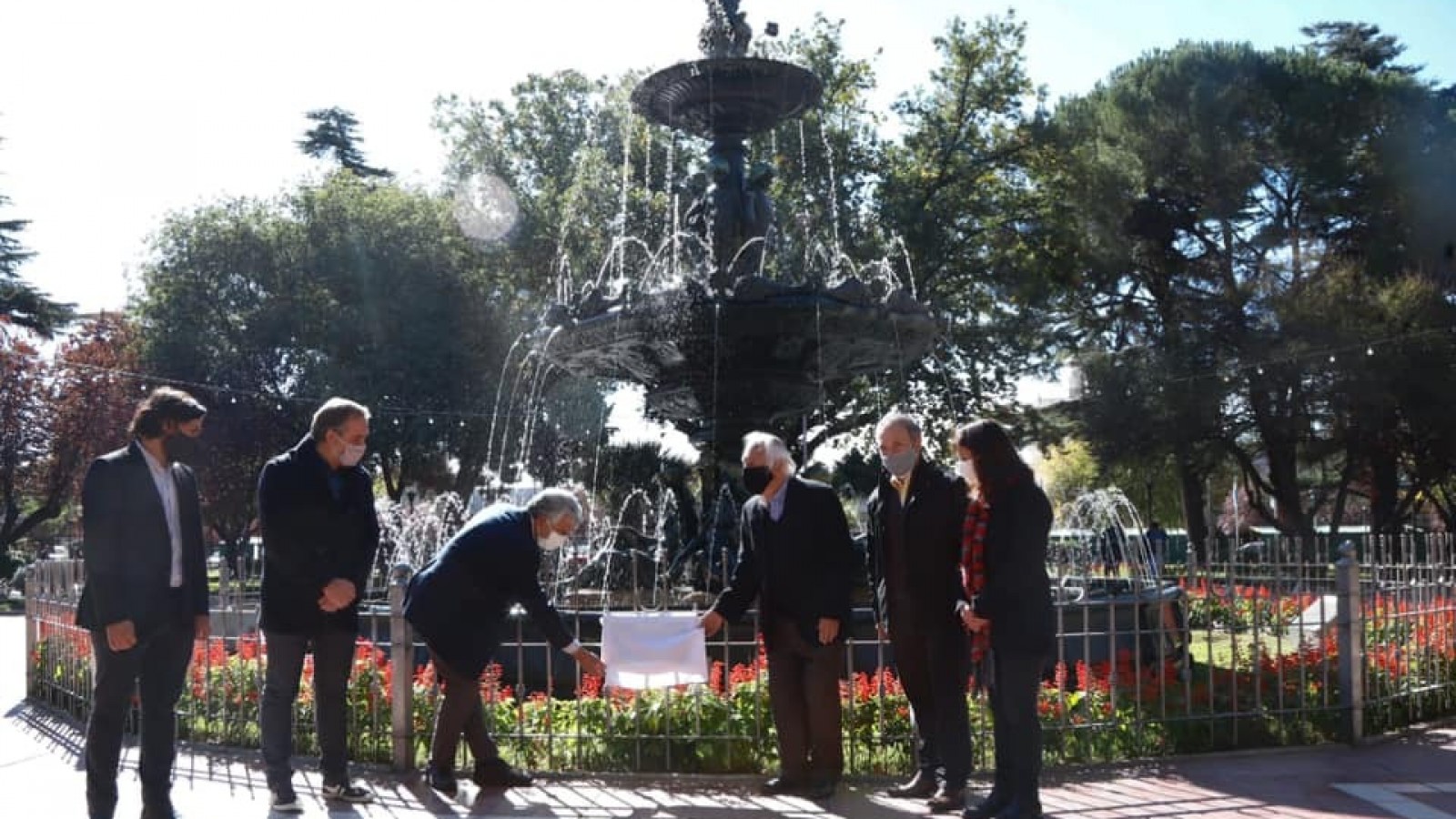 Restauraron la histórica Fuente de la Plaza de Maipú-LSA