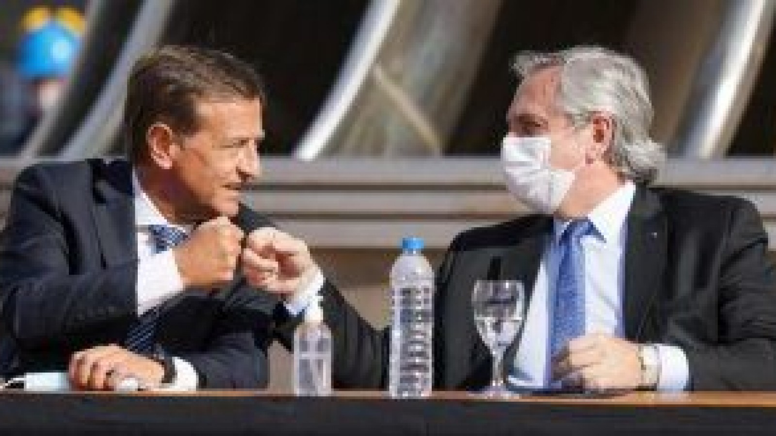 A las piñas. Periodismo, hoy