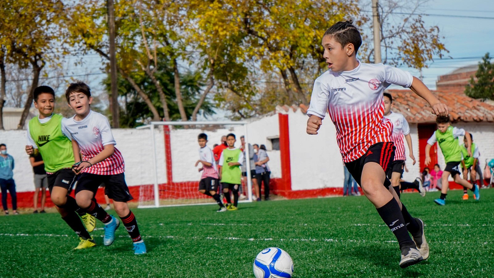 Las Heras fomenta el deporte social en sus barrios