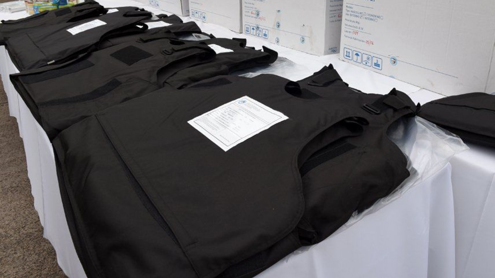 Nuevas denuncias de corrupción en la compra de chalecos antibala- LSA