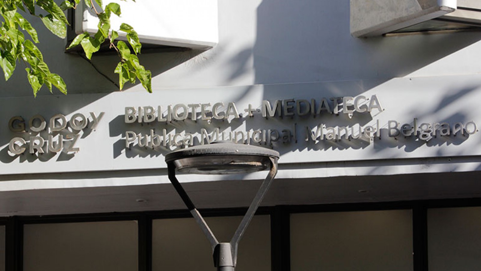 La B+M de Godoy Cruz reabre sus puertas