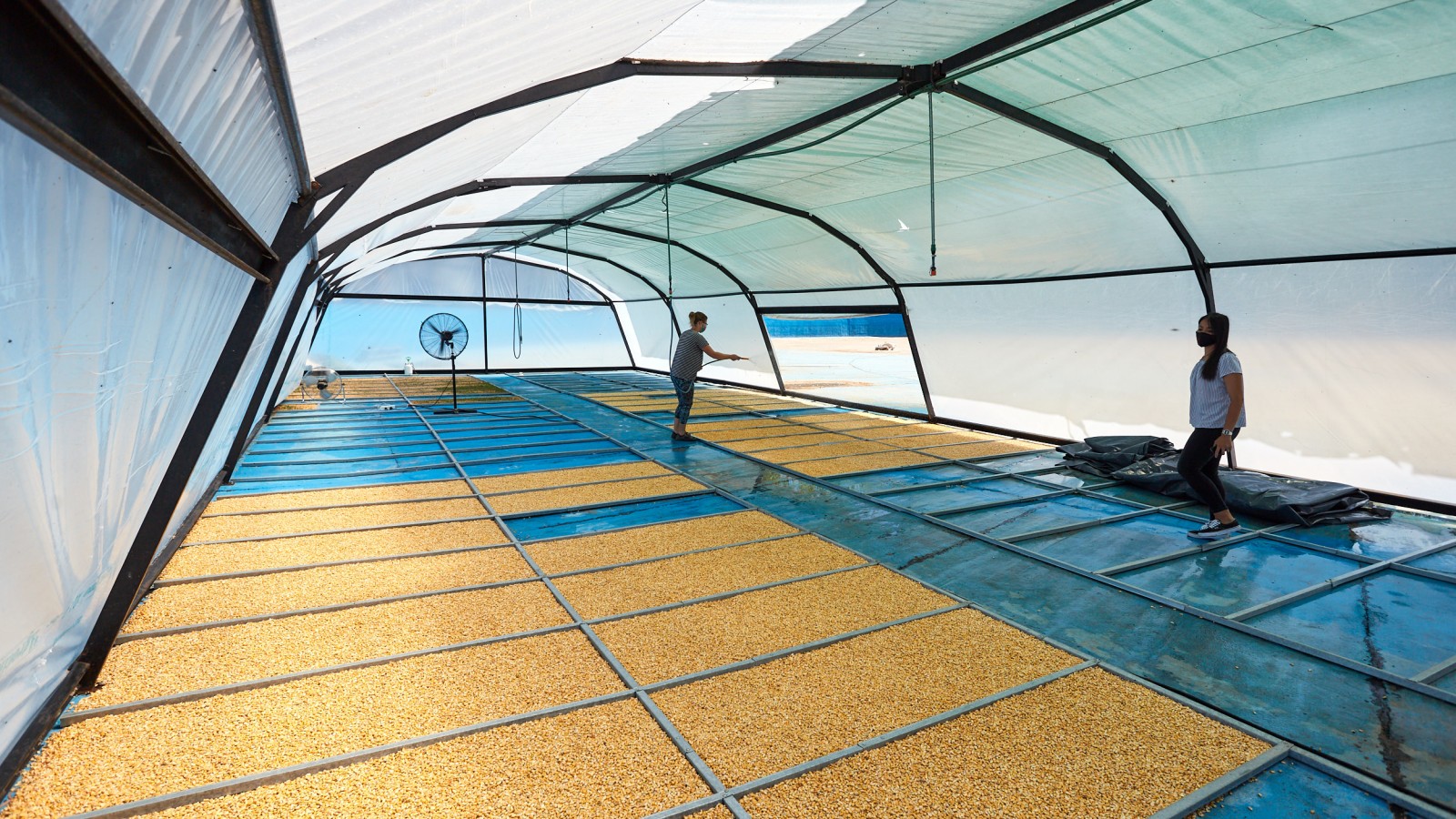 <p>Intendentes del este visitaron dos importantes proyectos en Las Heras. Raúl Rufeil de San Martín, Héctor Ruíz de Junín y funcionarios de la Municipalidad de Rivadavia, recorrieron junto al intendente Daniel Orozco, los Las Heras, lunes 14 de diciembre