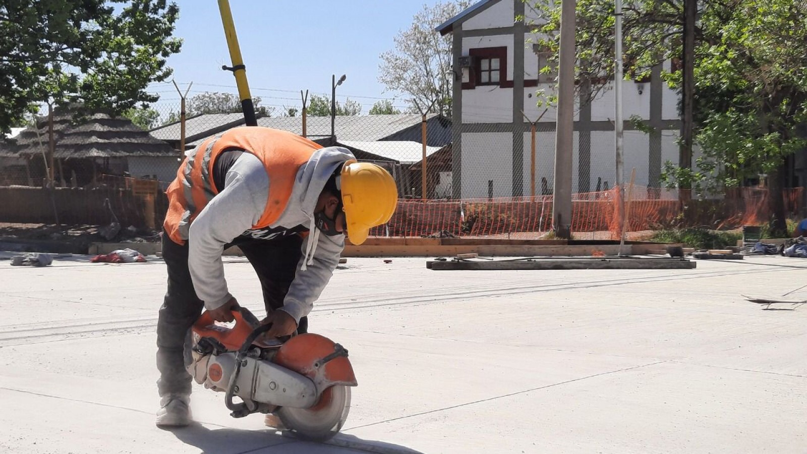 Emir Félix: «las obras transforman, revalorizan lugares y generan empleo «