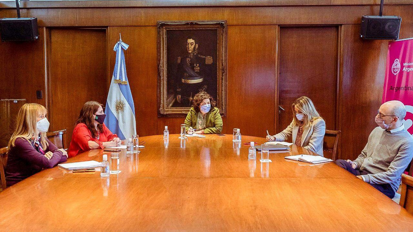 Covid-19: la mortalidad es tres veces mayor entre los no vacunados