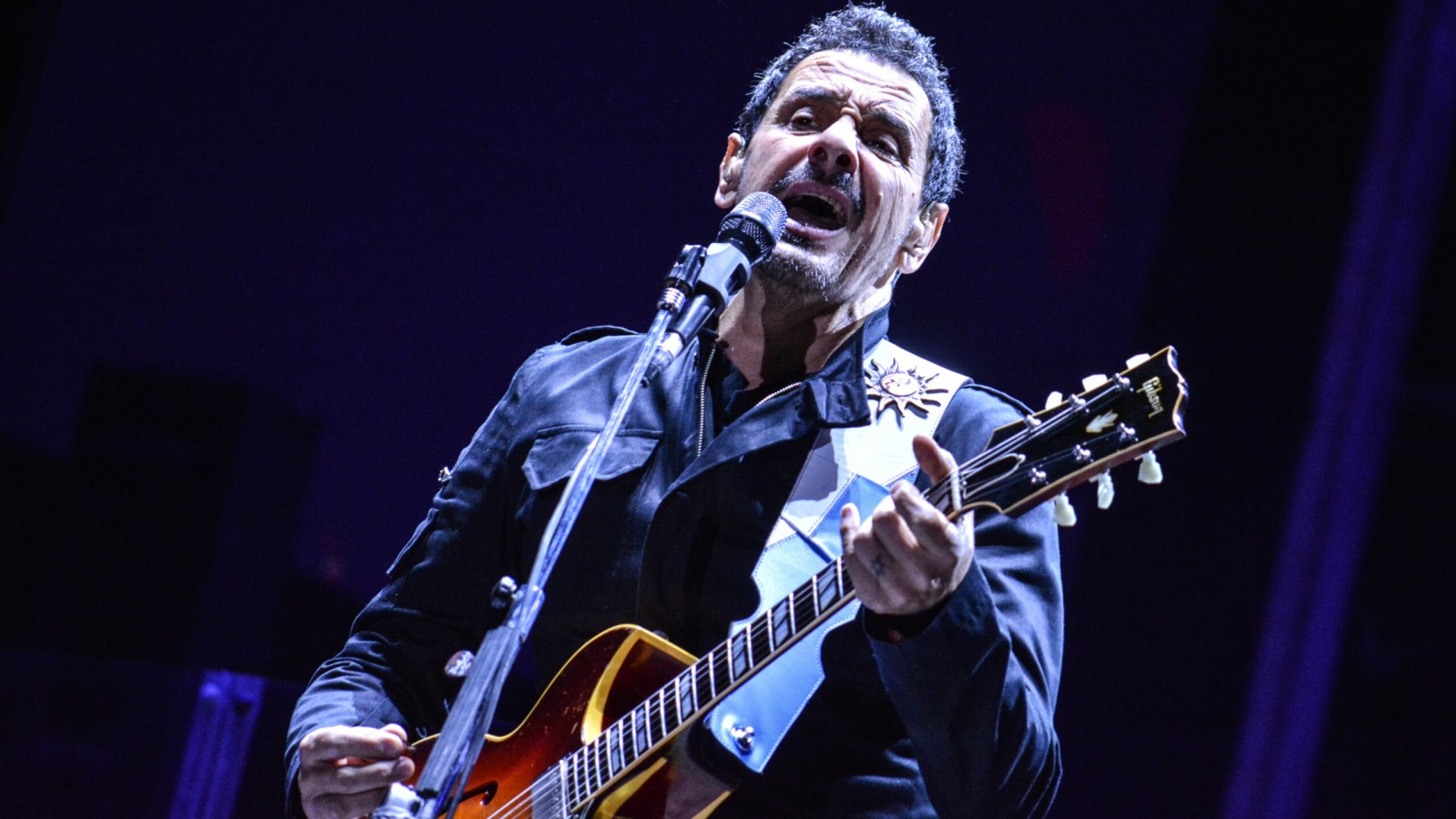 Fiesta de la cosecha: Divididos y la Sinfónica de la UNC brillaron en el Plumerillo